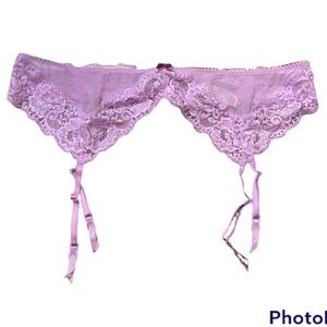 New Victoria’s Secret Dream Angels Garter Belt